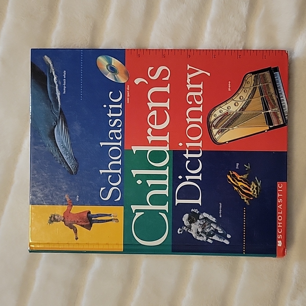 ● Scholastic Children's Dictionary - Hardcover